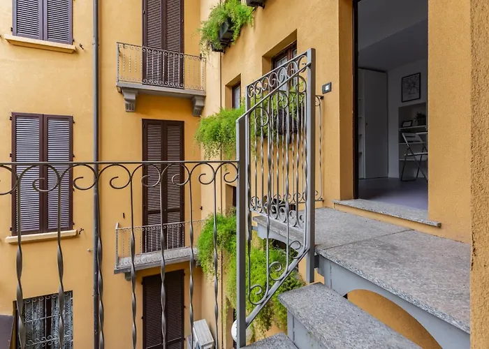 Guesthost - Central Studio Apts o-Corso Magenta